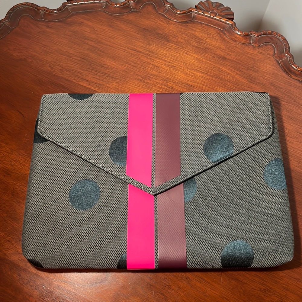 NWOT Stella and Dot Clutch